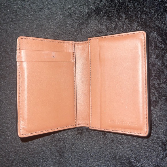 Burberry Light Brown Grainy Leather Wallet Burberry Check Detail - Picture 4 of 5